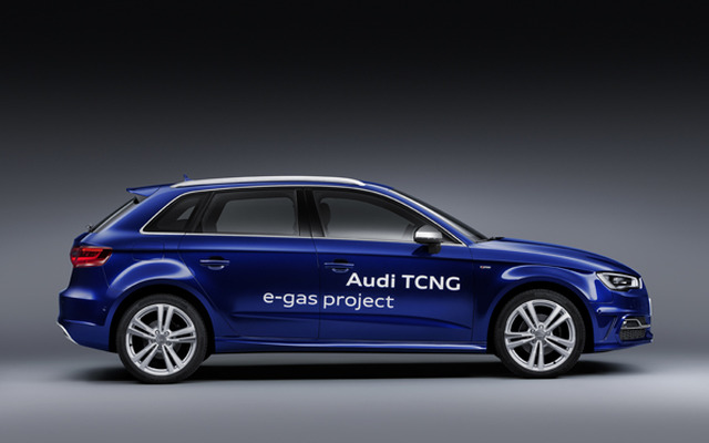 新型アウディ A3 スポーツバック TCNG（天然ガス車）