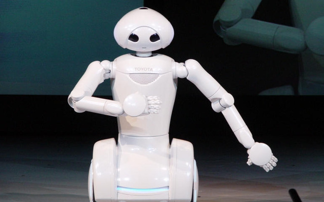 【愛・地球博】パートナーロボット、人間に近づく