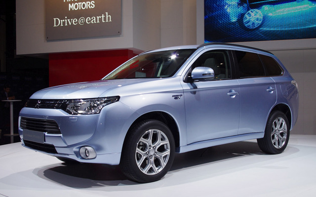 三菱・アウトランダーPHEV