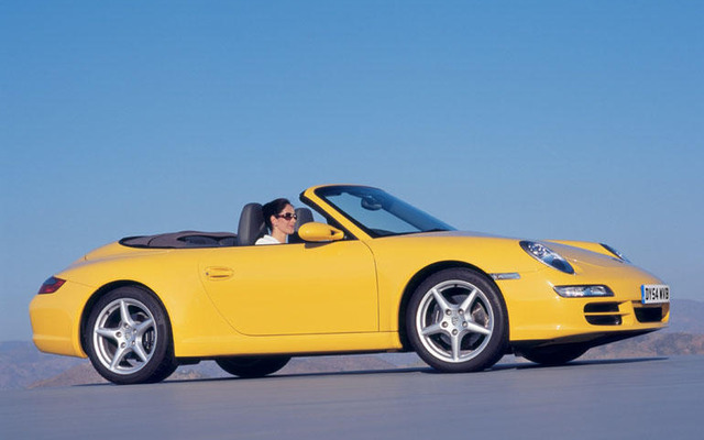 ポルシェ 911 カブリオレ 登場!!