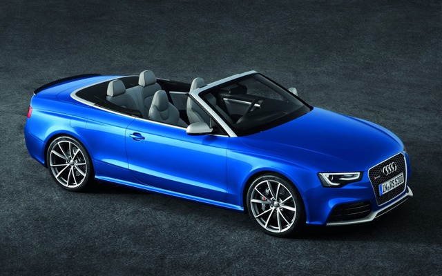 アウディ RS5 カブリオレ