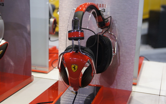 Ferrari by logic3ブース（CES13）