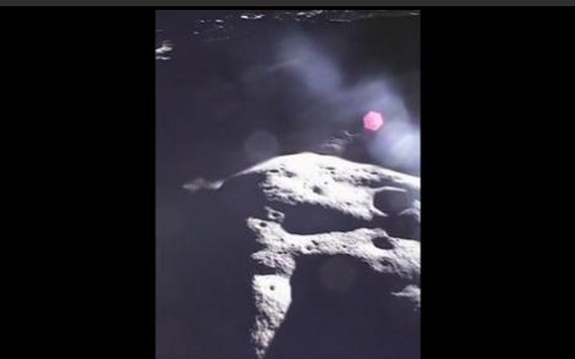 エッブ宇宙船からの映像（動画キャプチャ）