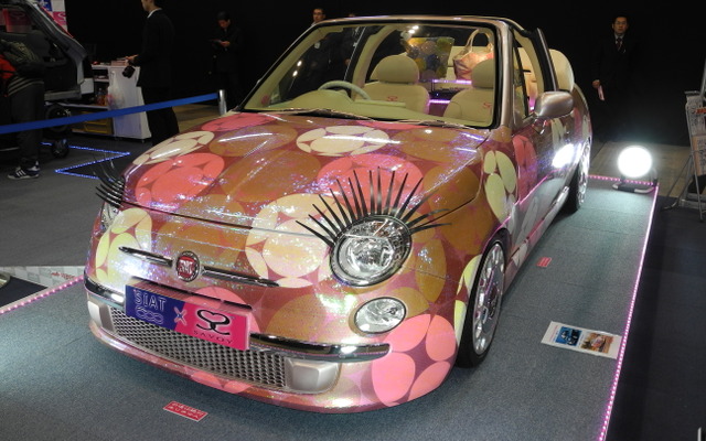 東京オートサロン13　埼玉自動車学校の「SIAT500」