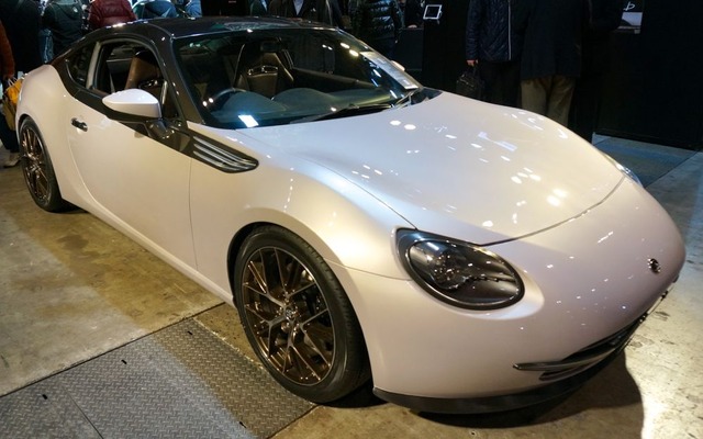 トヨタ86を女性目線でカスタムした「86×style Cb」