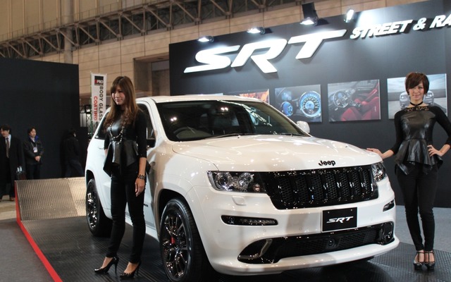 ジープ・グランドチェロキーSRT8アルパイン