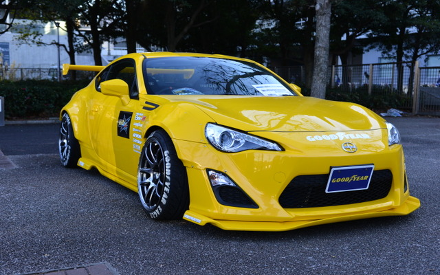 BEE・R x ROCKET BUNNY BRZ with GOODYEAR（東京オートサロン13）