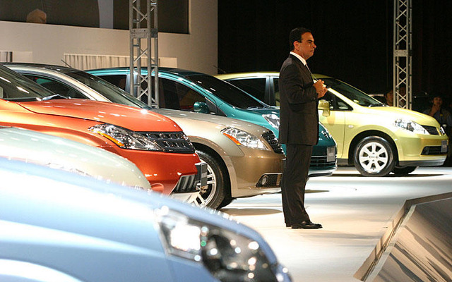 日産、鋼板不足で国内生産がマイナス…11月実績