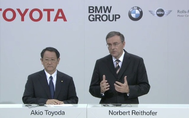BMW AG 取締役会会長 ノルベルト・ライトホーファー氏とトヨタ自動車代表取締役社長 豊田章男氏（参考画像）