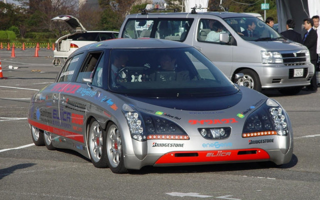 【慶応大学エリーカ】“最高速度挑戦車”の中身はほとんどレースカー