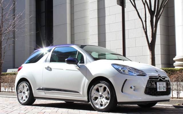 シトロエン・DS3ウルトラマリン