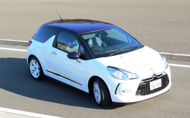 シトロエン・DS3ウルトラマリン