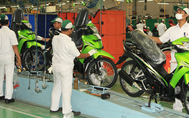 アストラホンダ、REVO