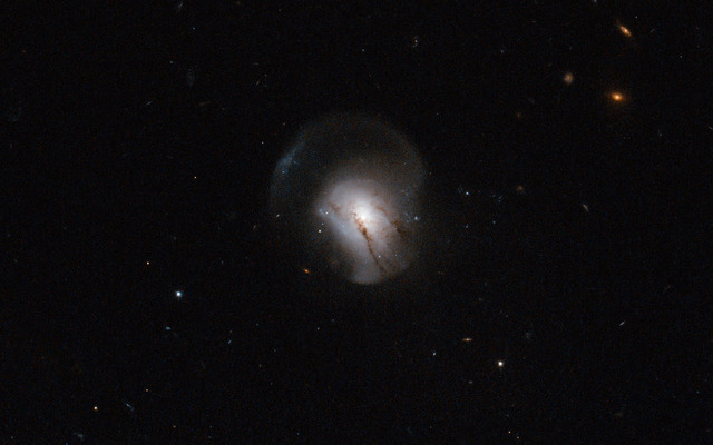 2MASX J09442693+0429569 銀河