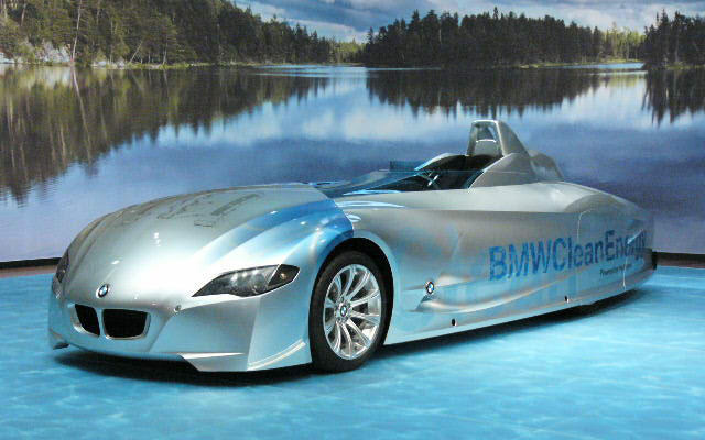 【ロサンゼルスモーターショー05】世界最速の水素自動車が北米デビュー