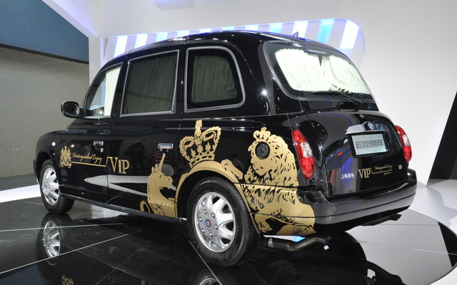 吉利汽車 TX4