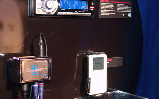 【CES 05】iPod コントロール、なんとソニーからも!