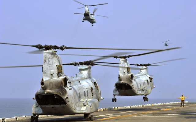 CH-46Eシー・ナイト・ヘリコプター
