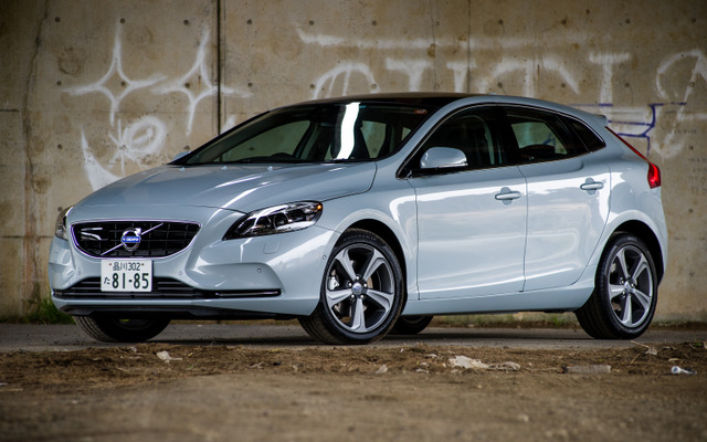 ボルボ V40