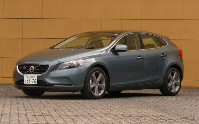 ボルボ V40