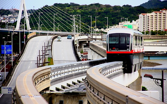 沖縄都市モノレール