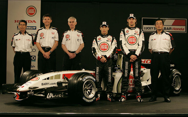【新聞ウォッチ】BARホンダ、05年の新マシンをお披露目