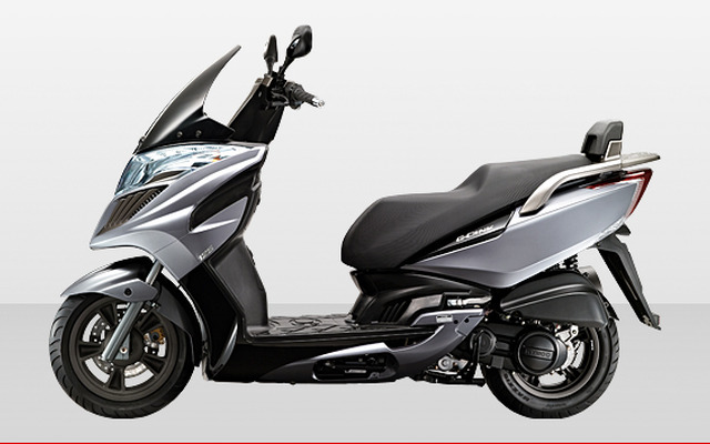 キムコ、長距離ツーリングも対応できるスクーター G-DINK125i を3月に販売