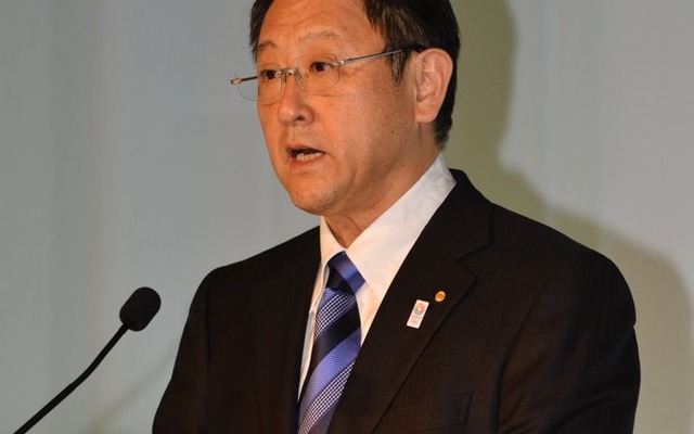 会見する豊田章男社長