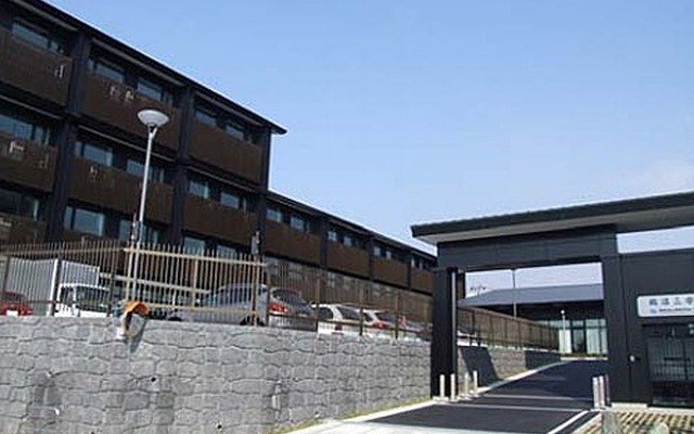東海ゴム研修センター「鵜沼三学館」外観