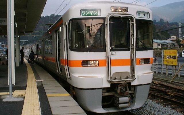 融通を利かせます。頭の良い踏み切りを新たに導入