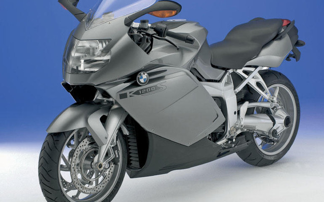 K1200S を発売…BMW初の本格的スポーツモーターサイクル