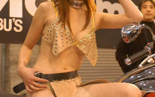 【東京オートサロン05】コンパニオン写真蔵…ぐわっ