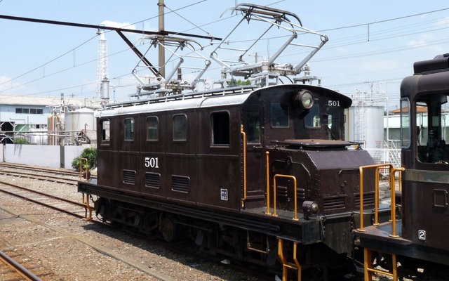 岳南富士岡～岳南原田間で運転される模様のED501。
