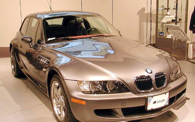 【ロサンゼルス・ショー2001速報】ますます過激に!! BMW『Mクーペ』の2001年モデル
