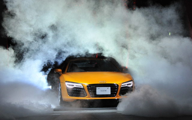 アウディ R8 2013年モデル