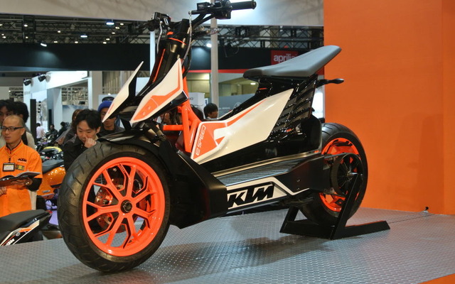 KTM 電動スクーター E-SPEED（東京モーターサイクルショー13）