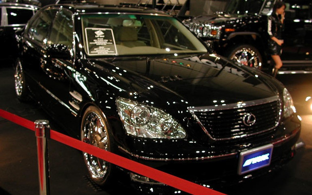 【東京オートサロン05】写真蔵…トヨタ セダンはストリートに人気