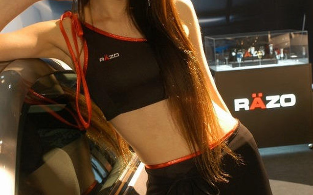 【東京オートサロン05】コンパニオン写真蔵…こんなところで馬鹿ねぇ