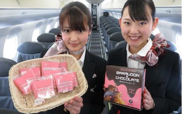 ジェイ・エア、伊丹発、長崎行き便で「皿うどんチョコレート」を提供