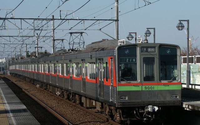 今年の「ほくそう春まつり号」で使用される9000形。北総線小室以北の線路施設を保有する千葉ニュータウン鉄道が所有している。