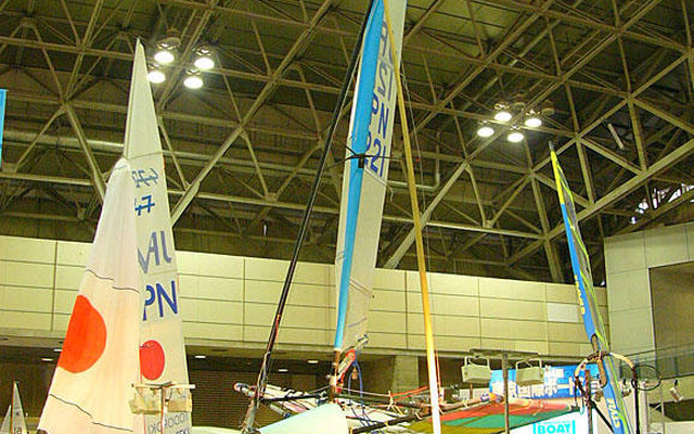 【東京ボートショー05】ヨットは空を飛ぶ