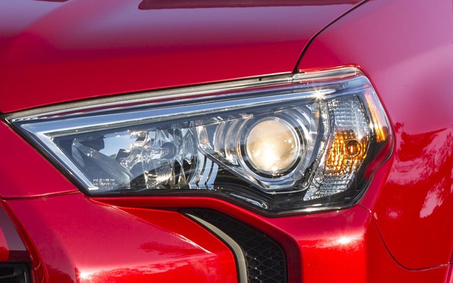 トヨタ 4ランナー の2014年型の予告イメージ