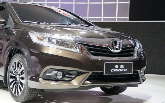 【上海モーターショー13】広汽ホンダ、新型ミドルセダン“凌派”発表
