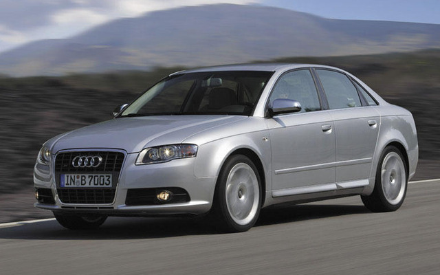 【アウディ A4 新型日本発表】ハイパフォーマンスモデル S4 も同時発売