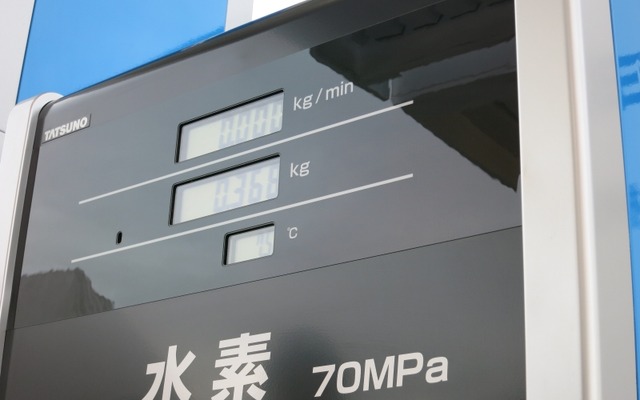 4月19日にオープンした、日本初のガソリンスタンド併設型水素ステーション