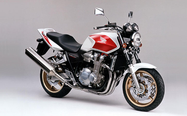 ホンダ、CB1300 SUPER FOURをマイナーモデルチェンジ