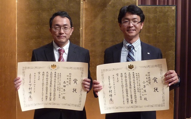 ブリヂストン、森田浩一イノベーション本部長（左）と、小澤洋一タイヤ材料開発第一本部兼中央研究所フェロー