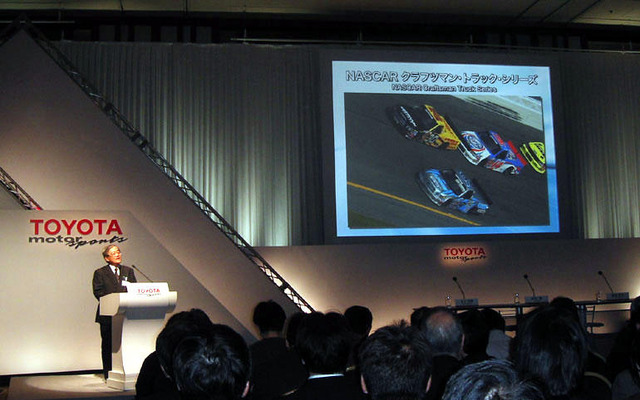 【トヨタF1】服部専務、表彰台獲得を宣言