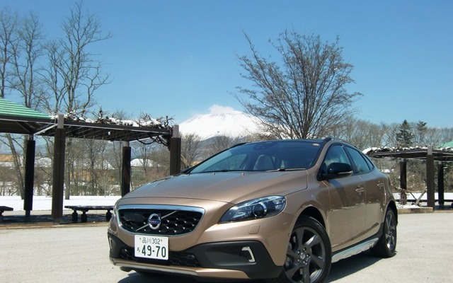 ボルボ・V40 クロスカントリー T5 AWD