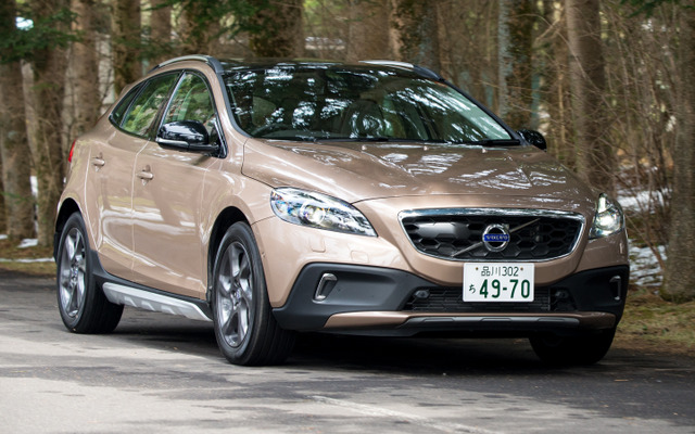 ボルボ・V40クロスカントリーT5 AWD